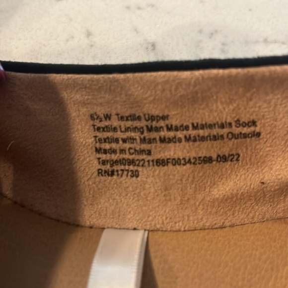 A New Day Flats - Picture 4 of 5